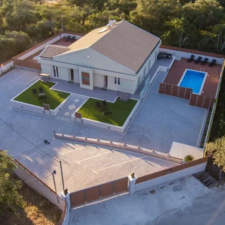 Villa Bratou *