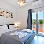Bratou Villa *