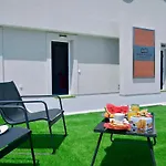 Bratou Villa *